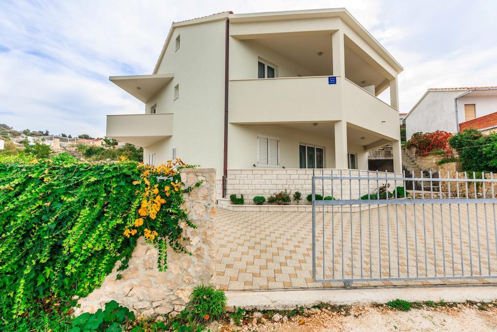 Apartments Rogulj Rogoznica  Esterno foto