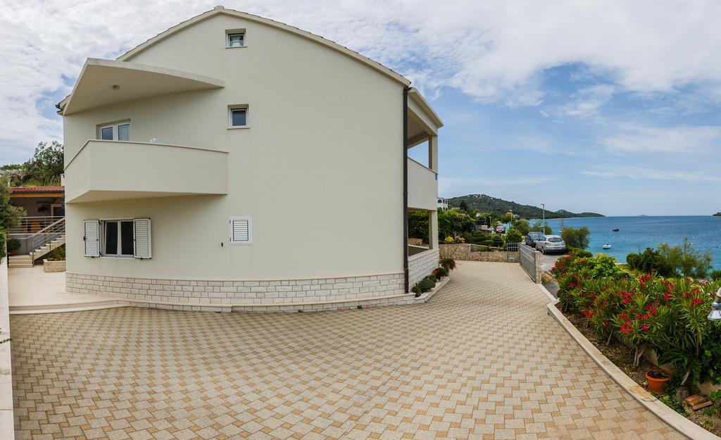 Apartments Rogulj Rogoznica  Esterno foto